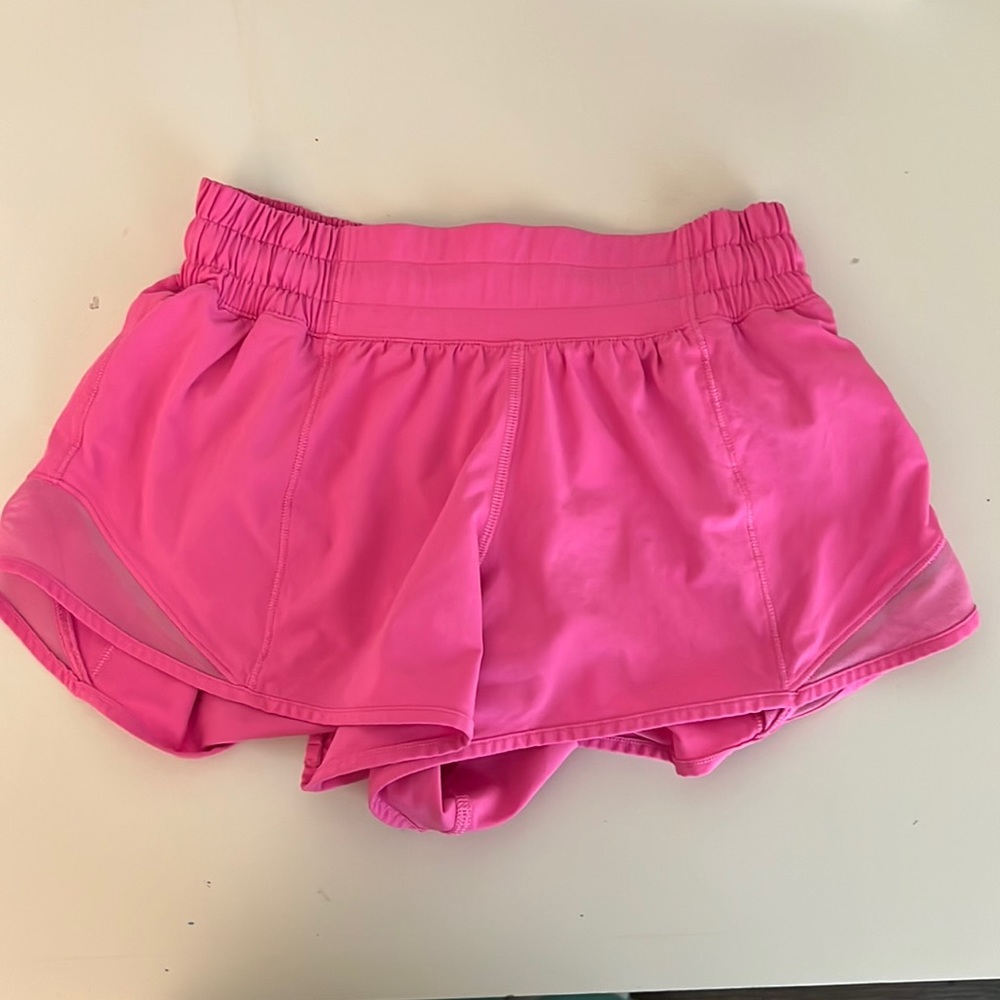 pink lululemon hotty hot shorts